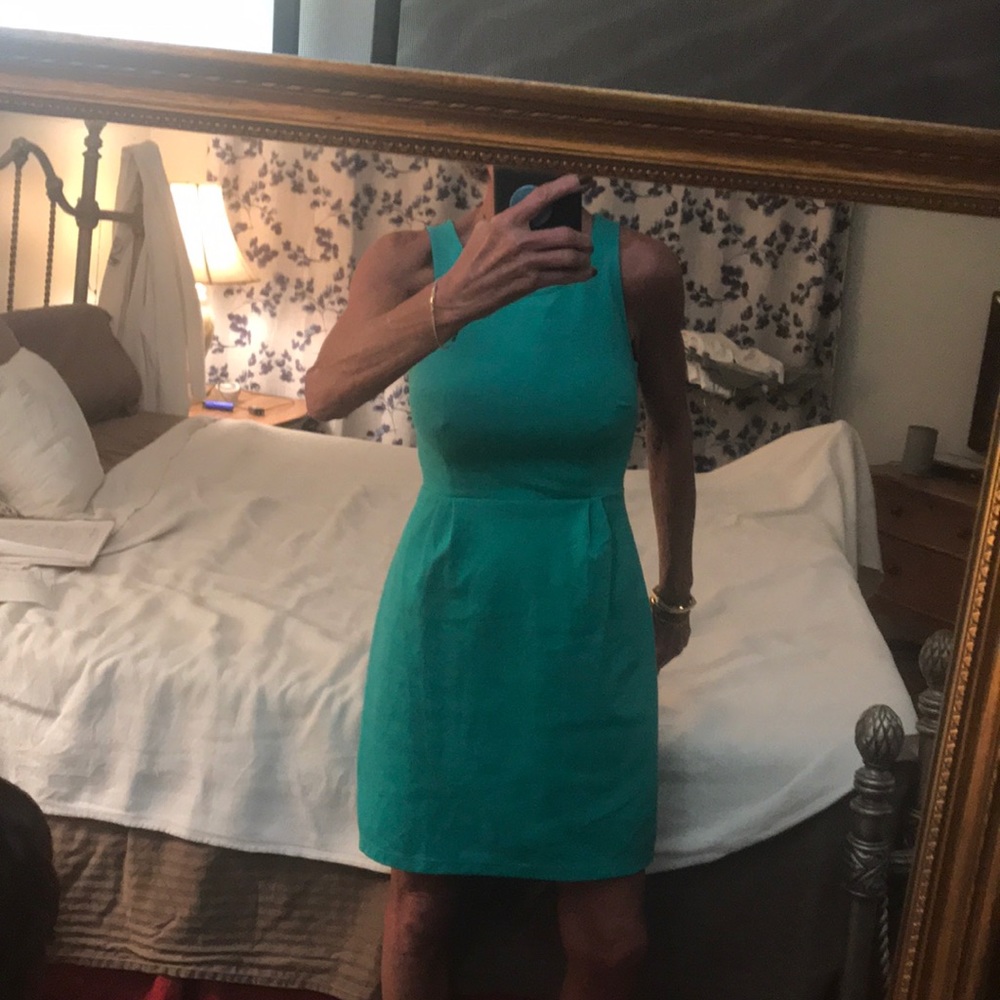 Women’s dresses